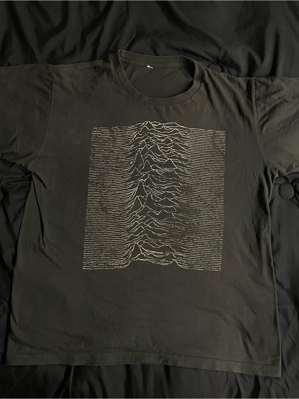 Vintage 90’s Joy Division Unknown Pleasure faded black Band tee
